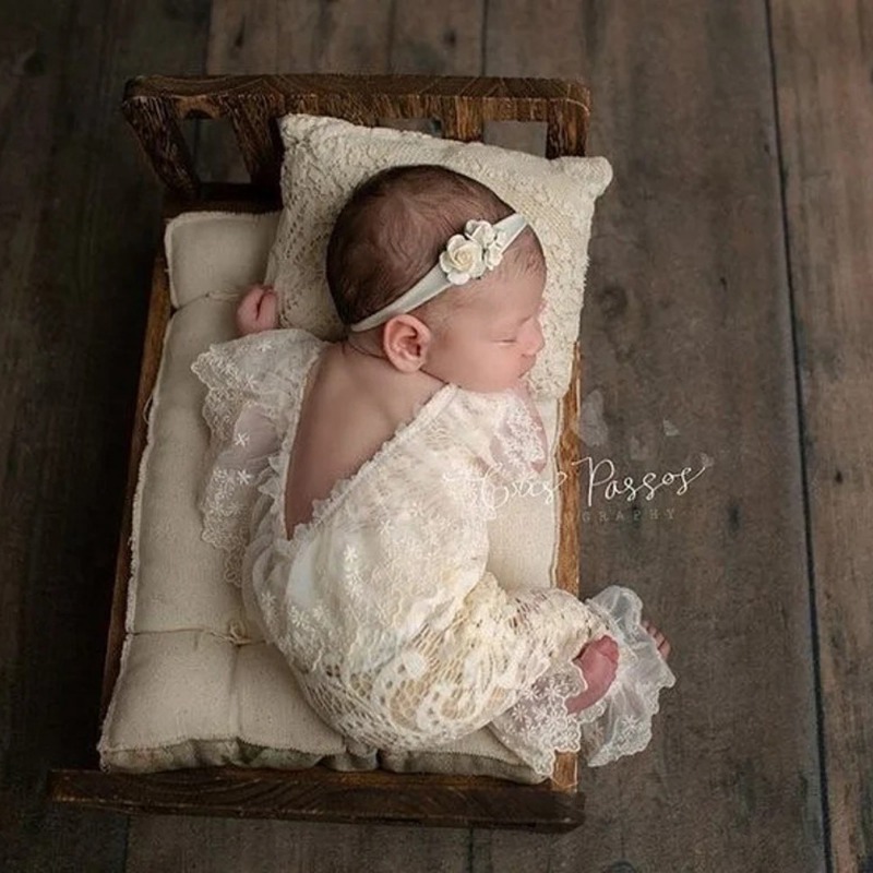 Spitzen-Schlaghosen-Strampler  – Baby Clothing Country Bewertung und Preis
