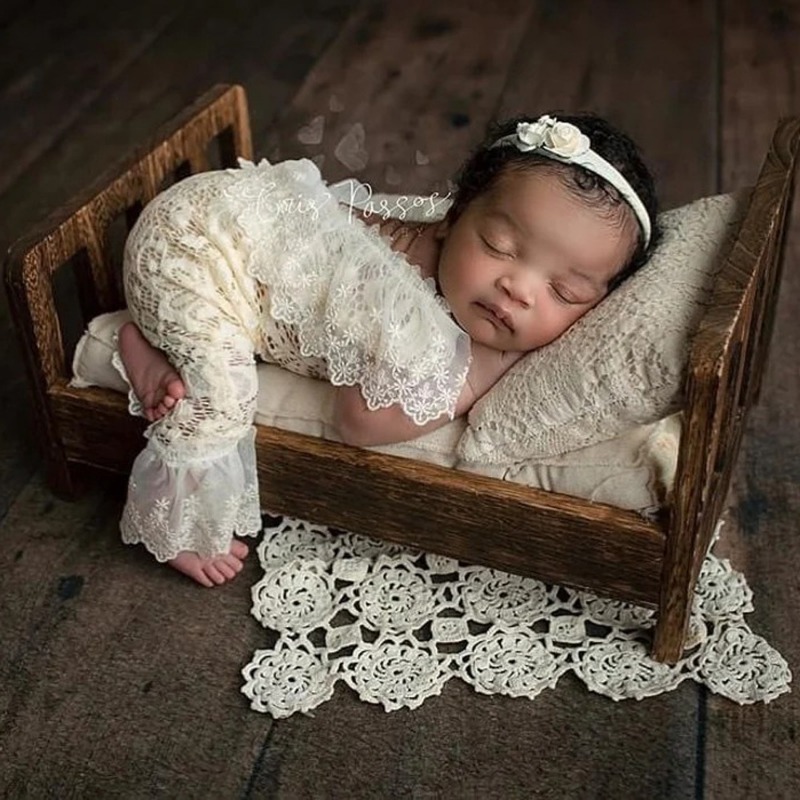 Spitzen-Schlaghosen-Strampler  – Baby Clothing Country Bewertung und Preis